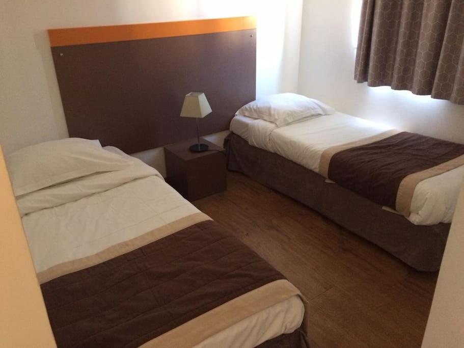 2 Pieces Avec Piscine, 150 M De La Plage. Appartement Cannes